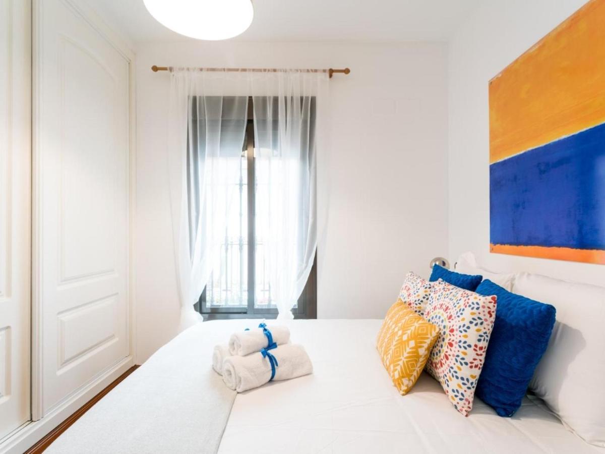 Апартаменты Holi-Rent Santa Marina Севилья Экстерьер фото